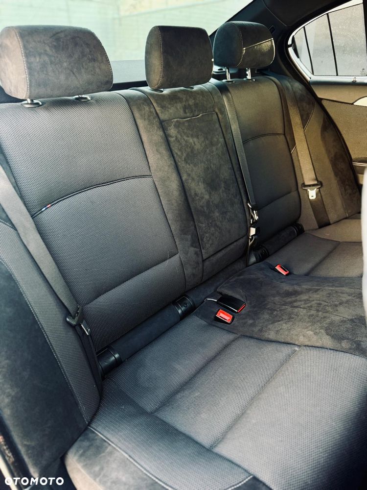 BMW Seria 5 520i Luxury Line - 16