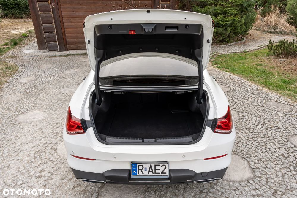 Mercedes-Benz CLA 250 4-Matic 7G-DCT - 20