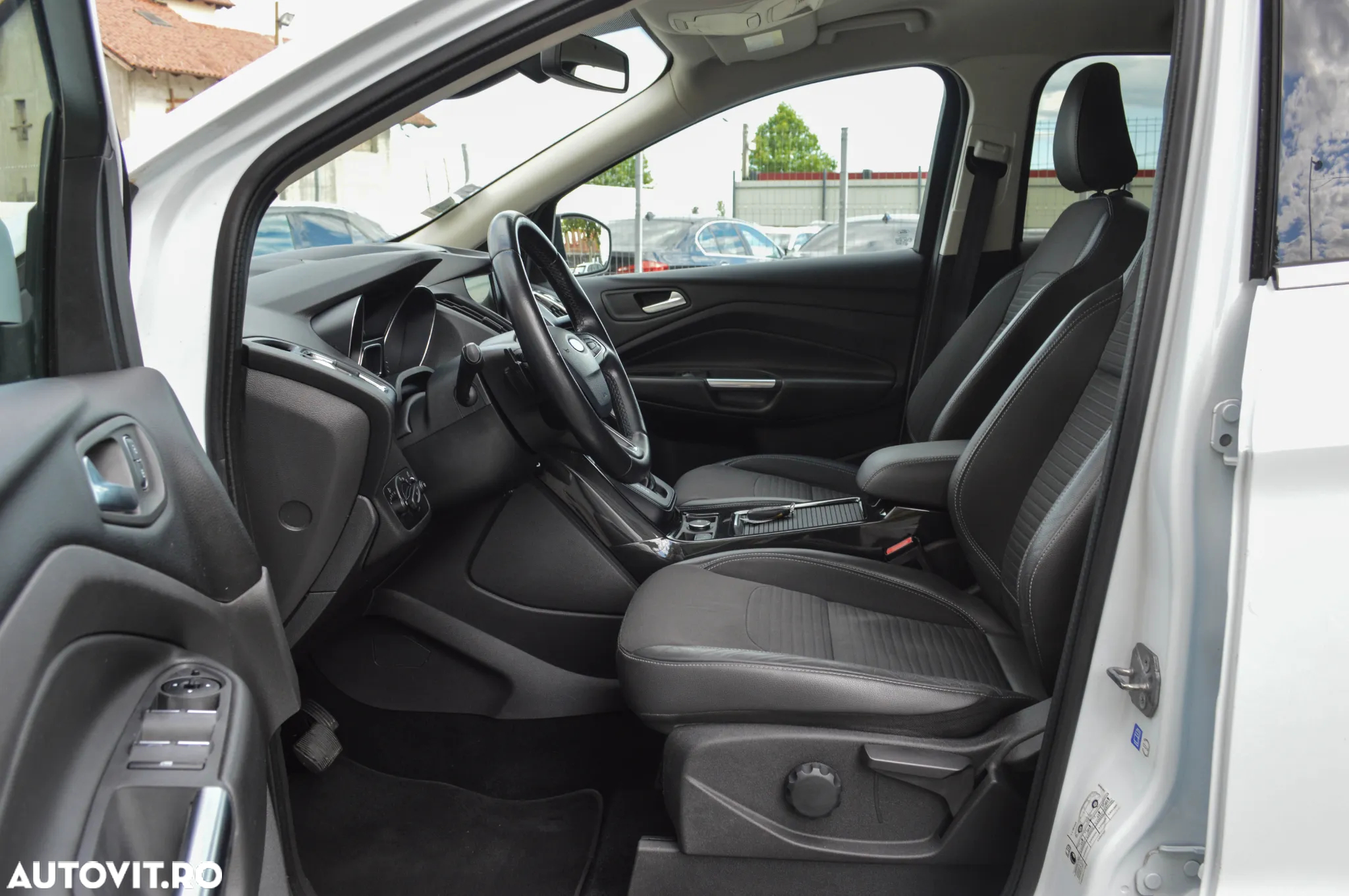 Ford Kuga 2.0 EcoBlue Aut. 4x4 TITANIUM - 23