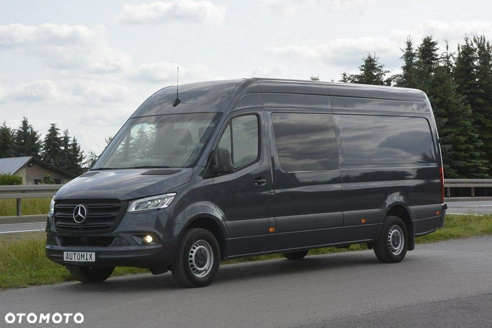 Mercedes-Benz Sprinter - 2