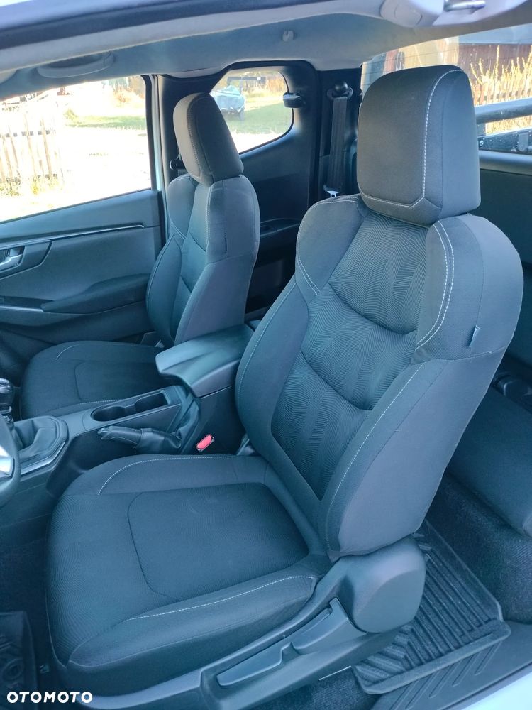 Isuzu D-Max - 18