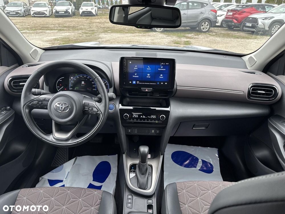 Toyota Yaris Cross - 15