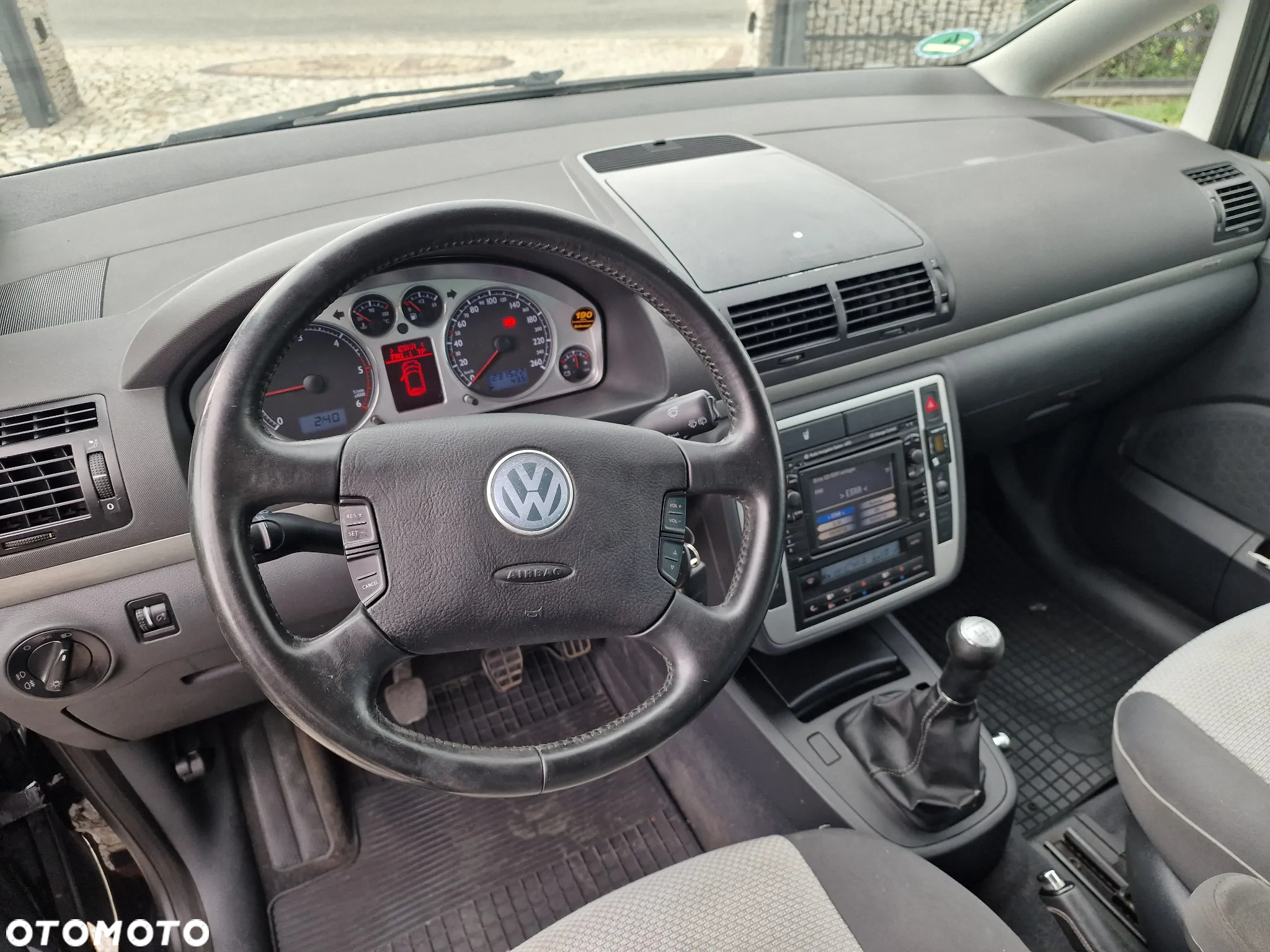 Volkswagen Sharan 2.0 TDI DPF Highline - 12