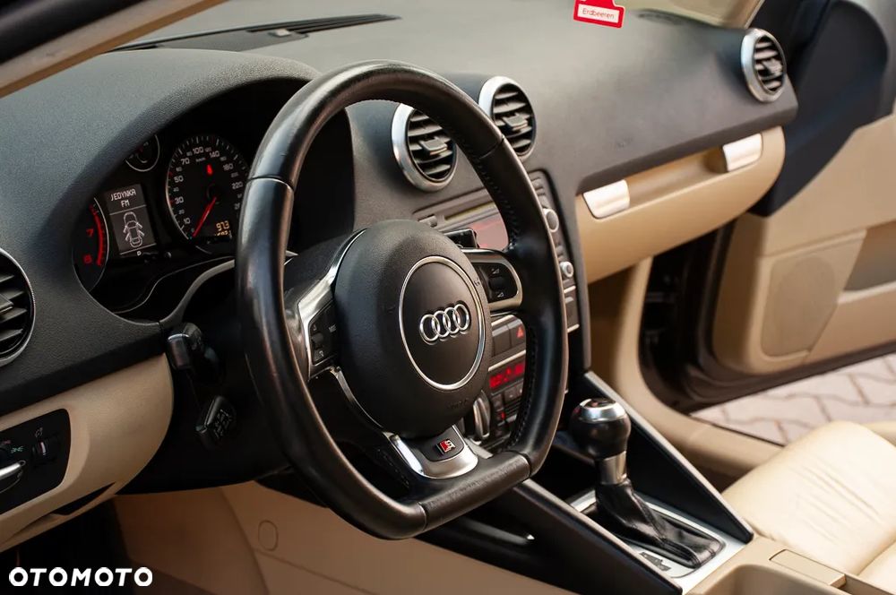 Audi A3 Sportback 1.8 TFSI S tronic Ambiente - 23