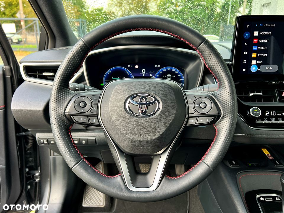 Toyota Corolla 1.8 Hybrid GR Sport Dynamic - 10