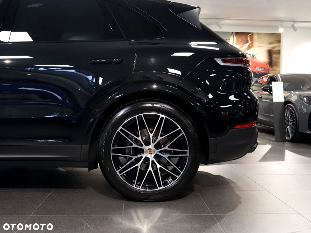 Porsche Cayenne Standard - 12