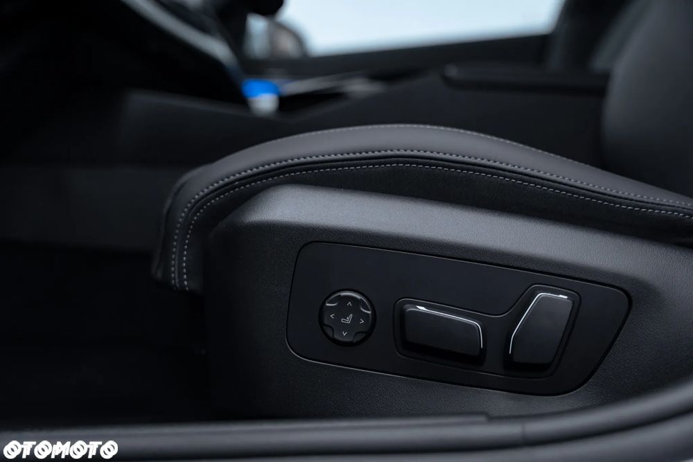 BMW Seria 5 520i mHEV M Sport - 25