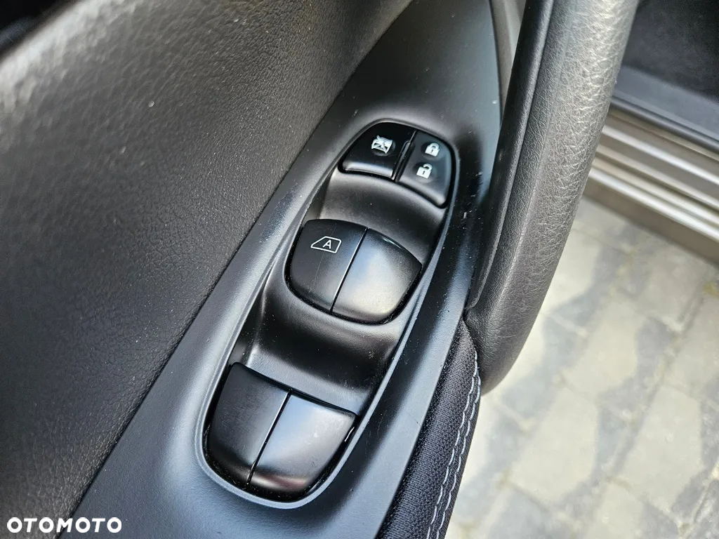 Nissan Qashqai - 34