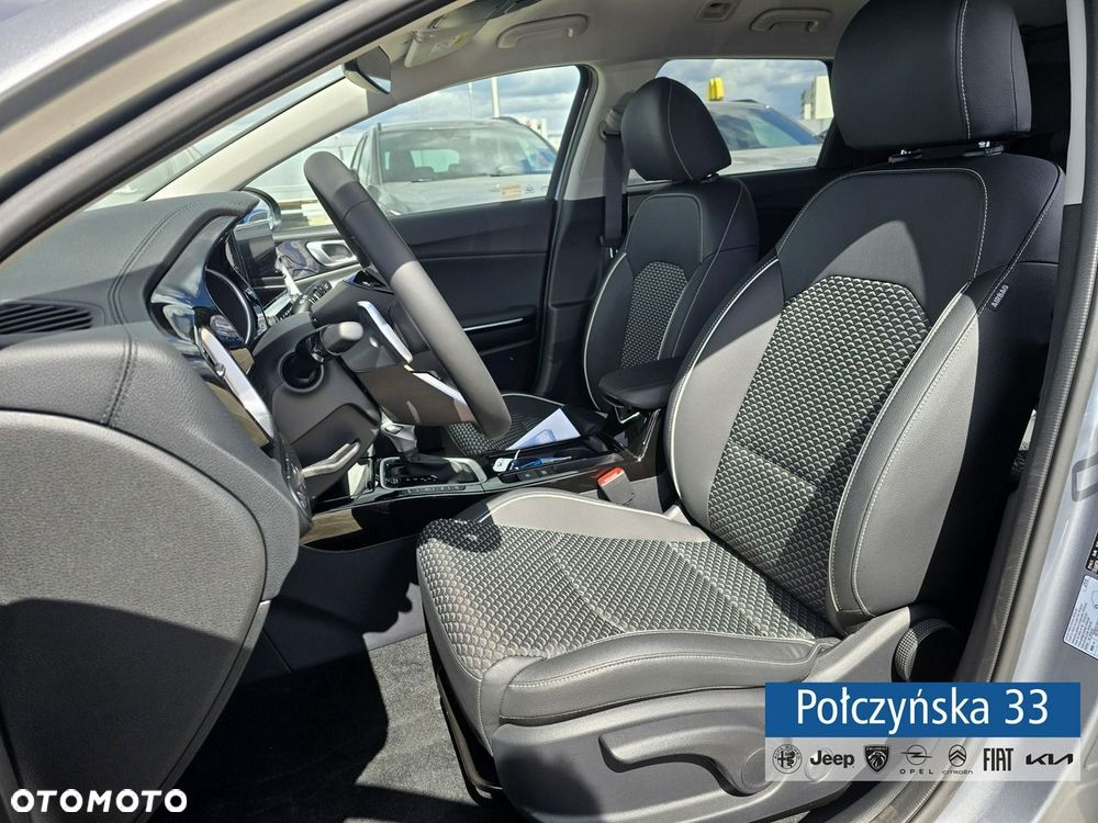 Kia Ceed 1.5 T-GDI Tribute DCT - 14