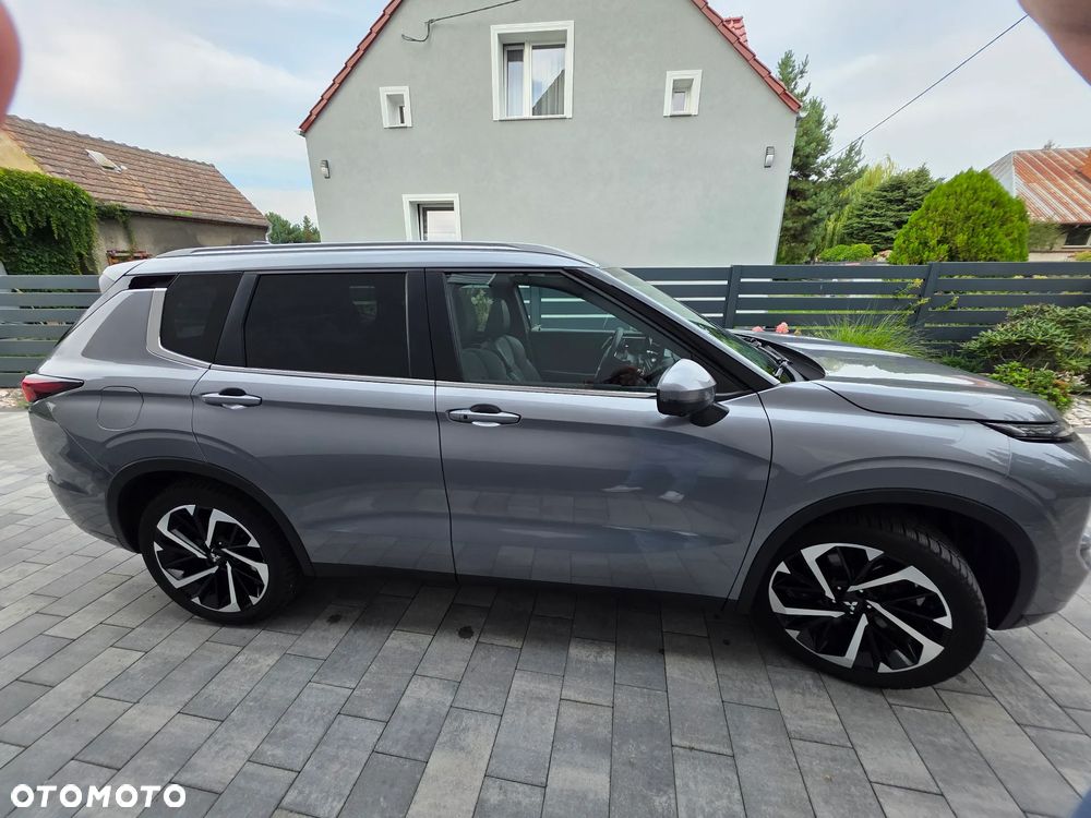 Mitsubishi Outlander - 6