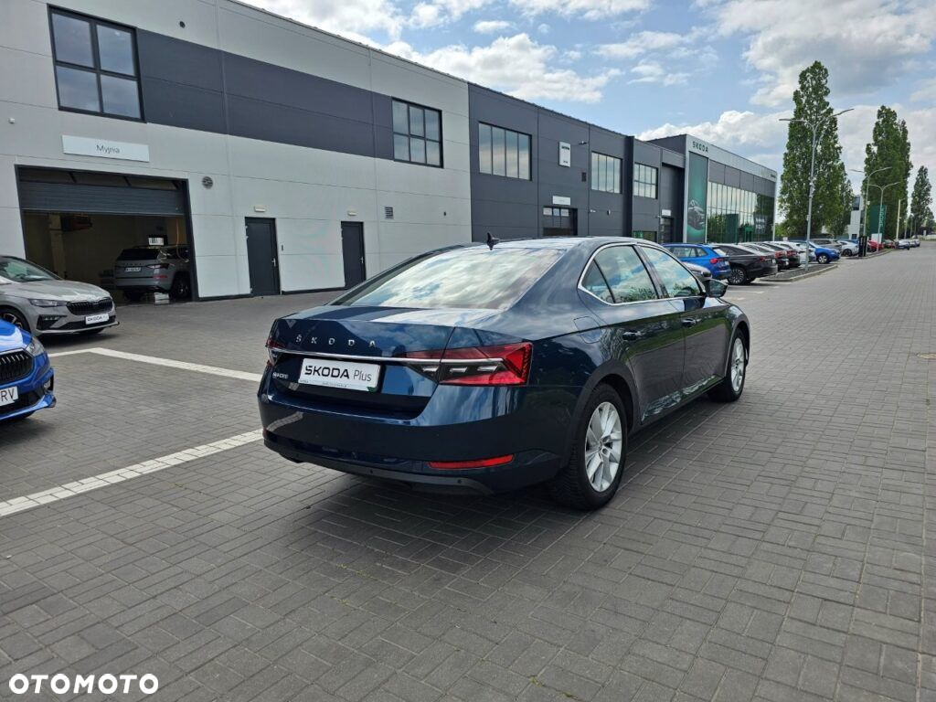 Skoda Superb 1.5 TSI Ambition DSG - 6