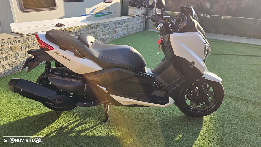 Yamaha X-Max - 6