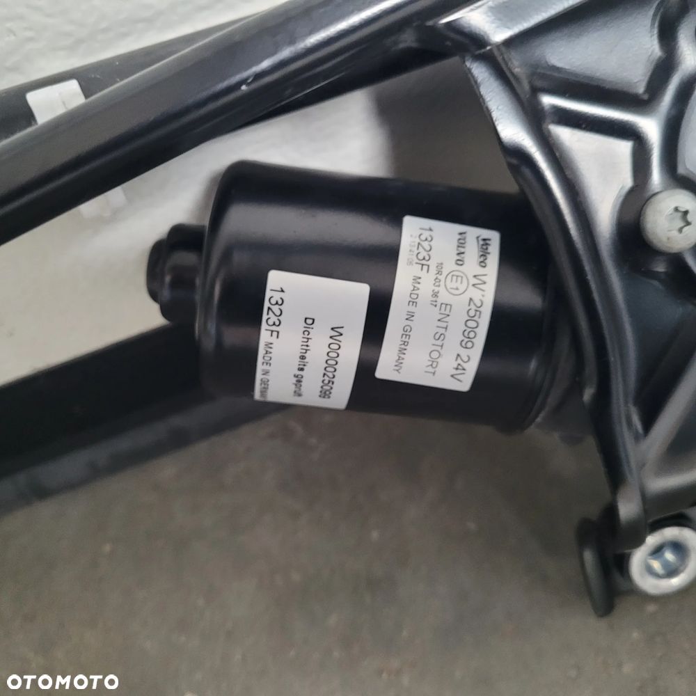 MECHANIZM WYCIERACZEK VOLVO FH4 FH5 ORYGINAŁ NOWY CHWALIM116 - 4