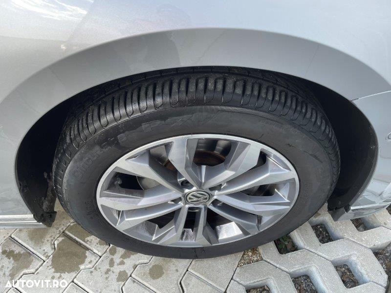 Volkswagen Passat 2.0 TDI DSG R Executive - 9