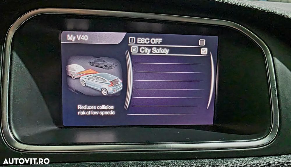 Volvo V40 D3 Geartronic RDesign - 19