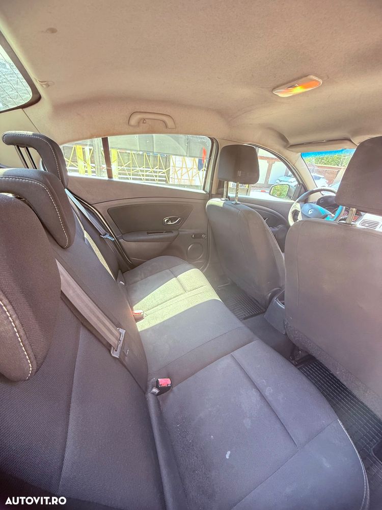 Renault Fluence 1.6 Authentique - 6