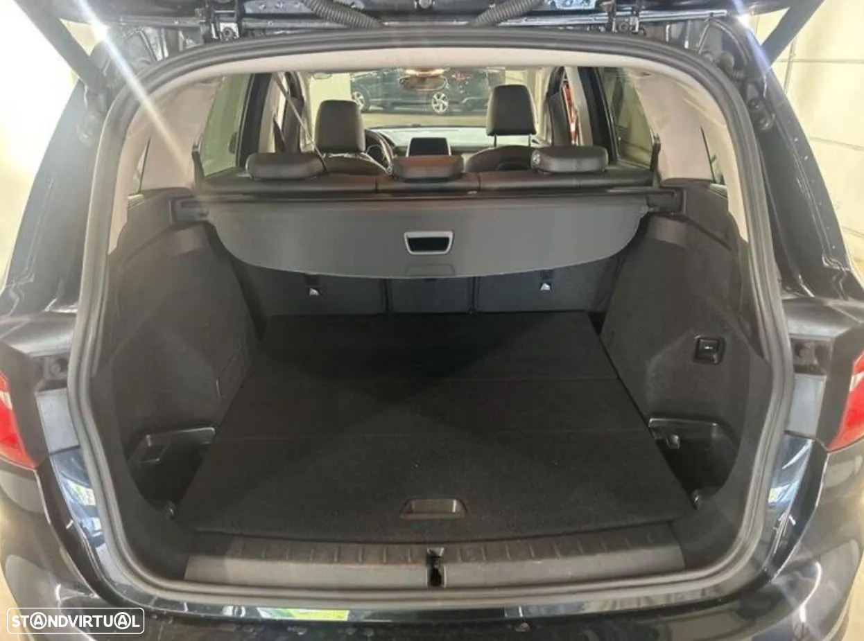 BMW 216 Gran Tourer d Line Luxury - 8