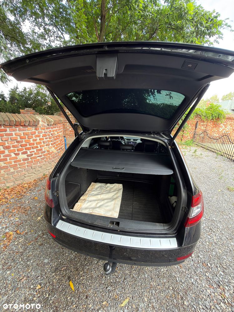 Skoda Octavia 2.0 TDI 4x4 Drive DSG - 6