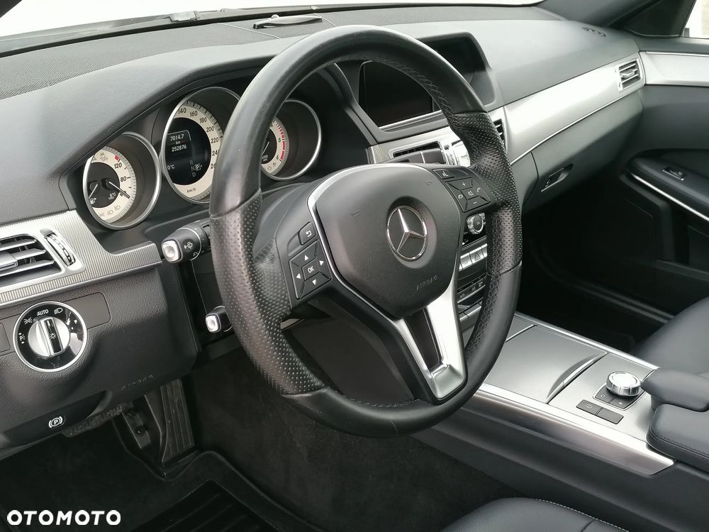 Mercedes-Benz Klasa E 200 T CDI DPF BlueEFFICIENCY 7G-TRONIC - 21