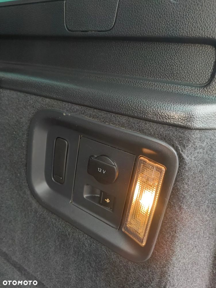 Volkswagen Sharan 2.0 TDI DSG (BlueMotion Technology) Highline - 14