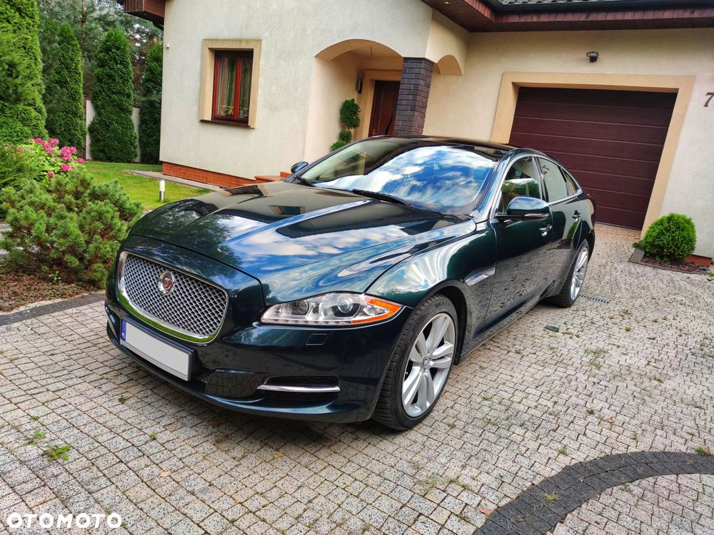 Jaguar XJ 3.0 T AWD Portfolio - 1