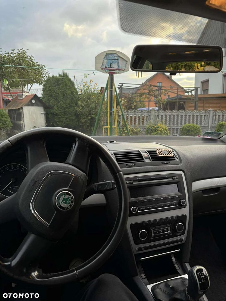 Skoda Octavia 1.6 TDI Ambiente - 9