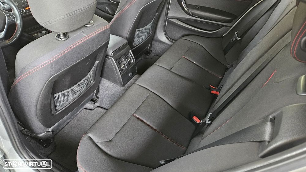 BMW 120 d xDrive Sport Line - 35