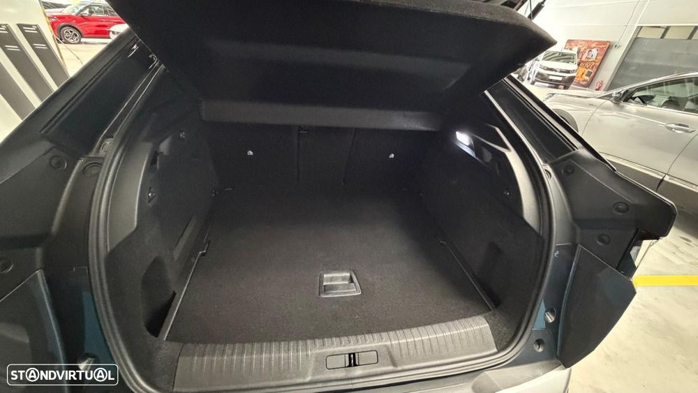 Peugeot 3008 1.2 Hybrid Allure e-DCS6 - 22