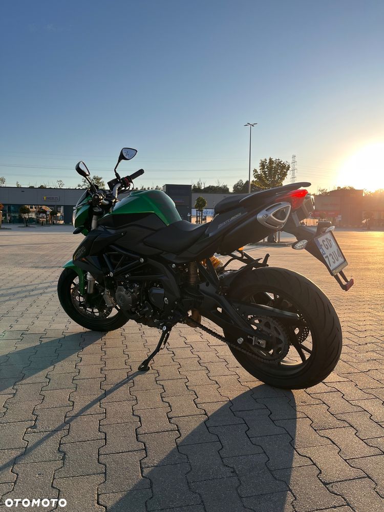 Benelli Inny - 5