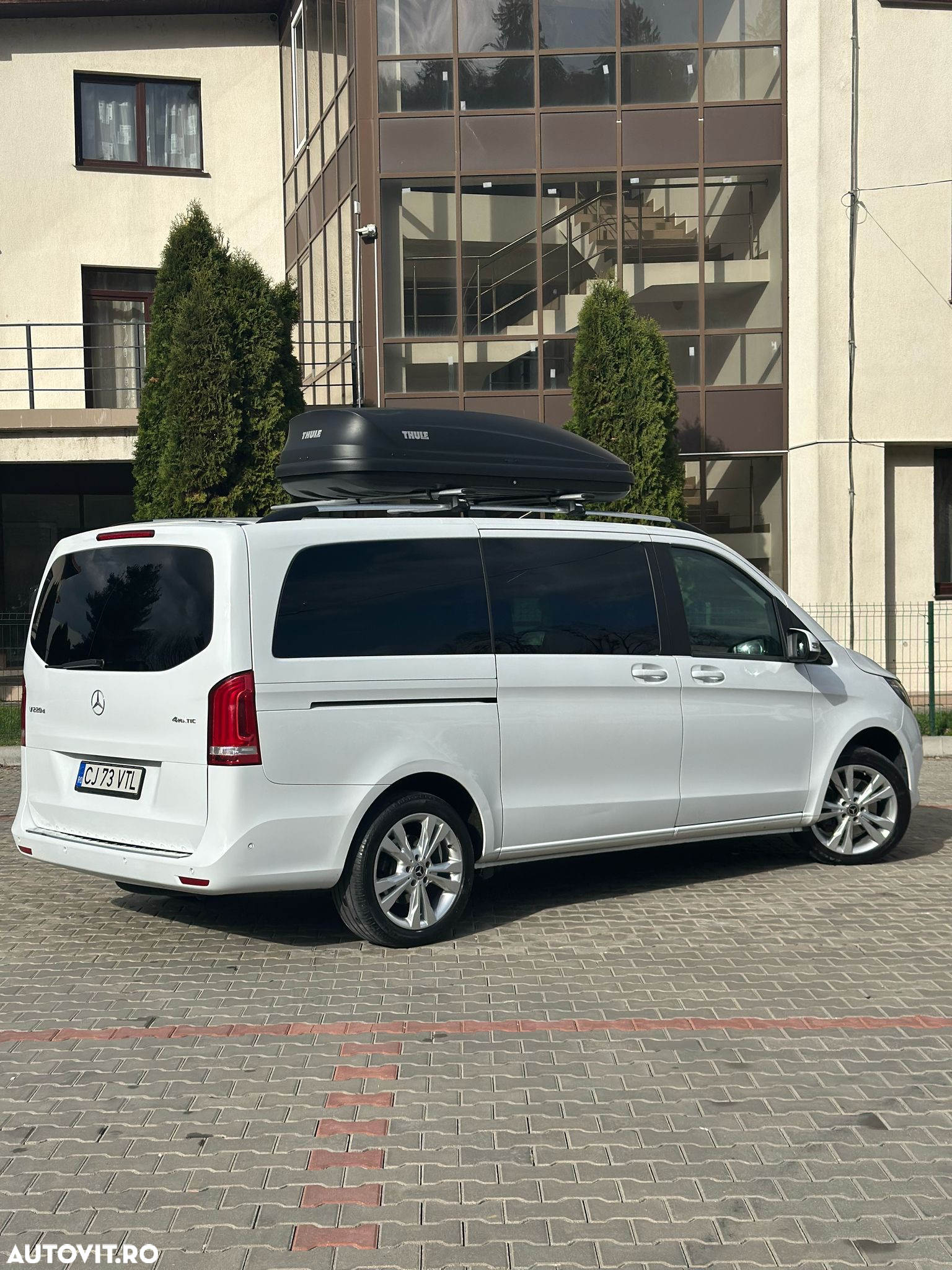 Mercedes-Benz V 220 d lang 4Matic 7G-TRONIC - 2