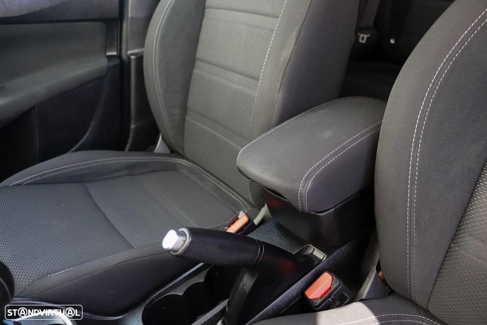 Fiat Tipo Station Wagon 1.3 M-Jet Lounge Tech - 17