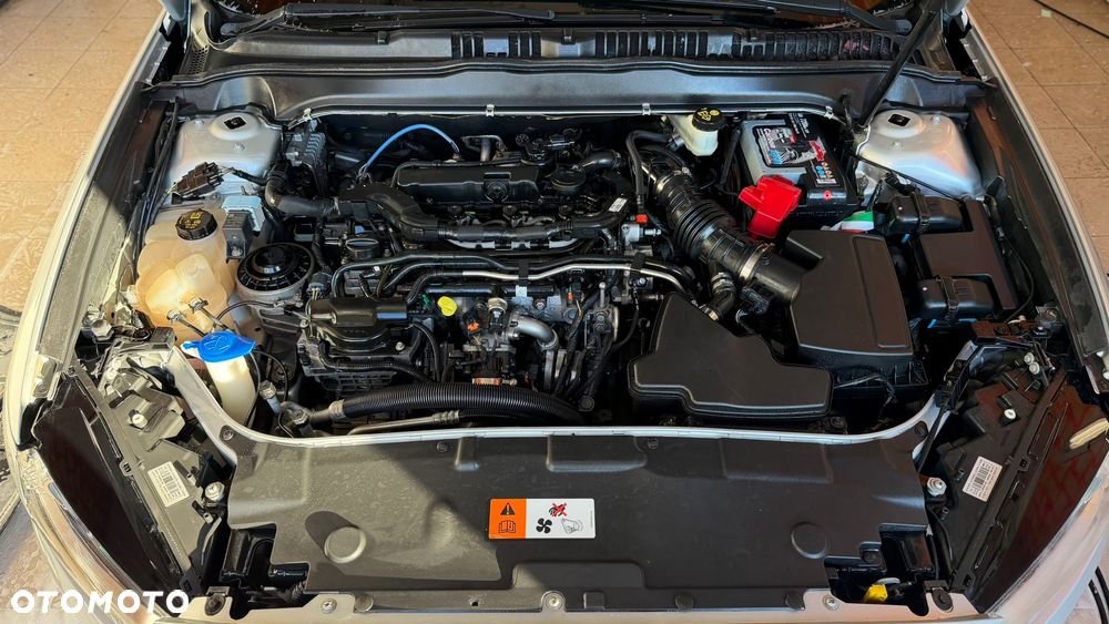 Ford Mondeo 2.0 TDCi STart-Stopp Titanium - 9