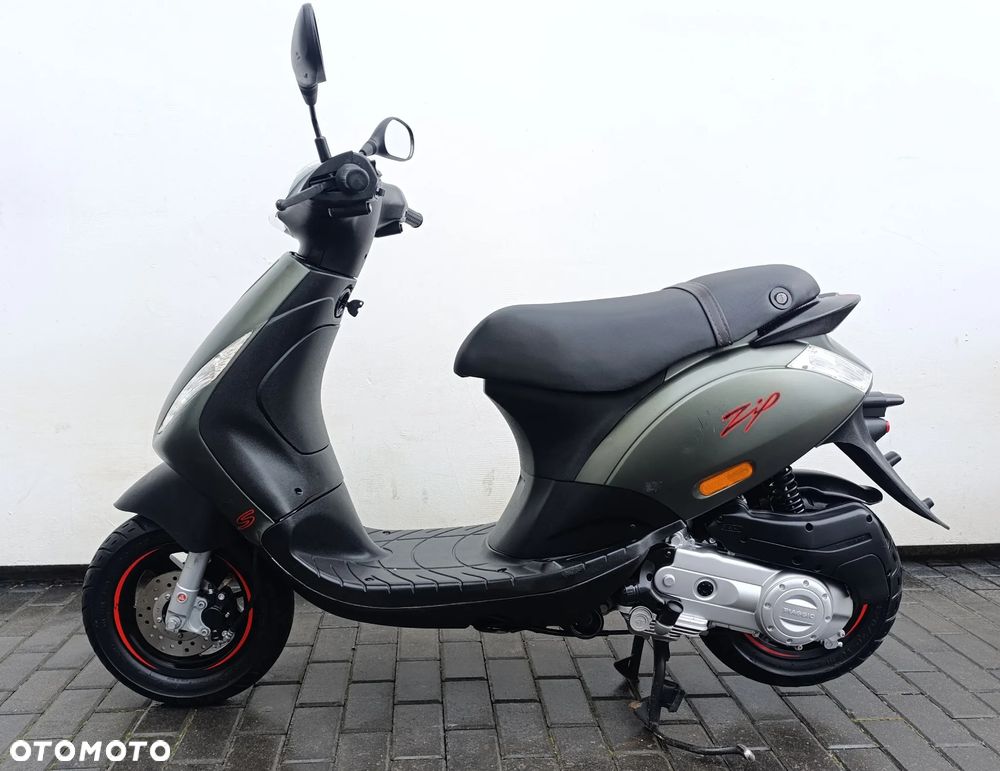 Piaggio ZIP - 4