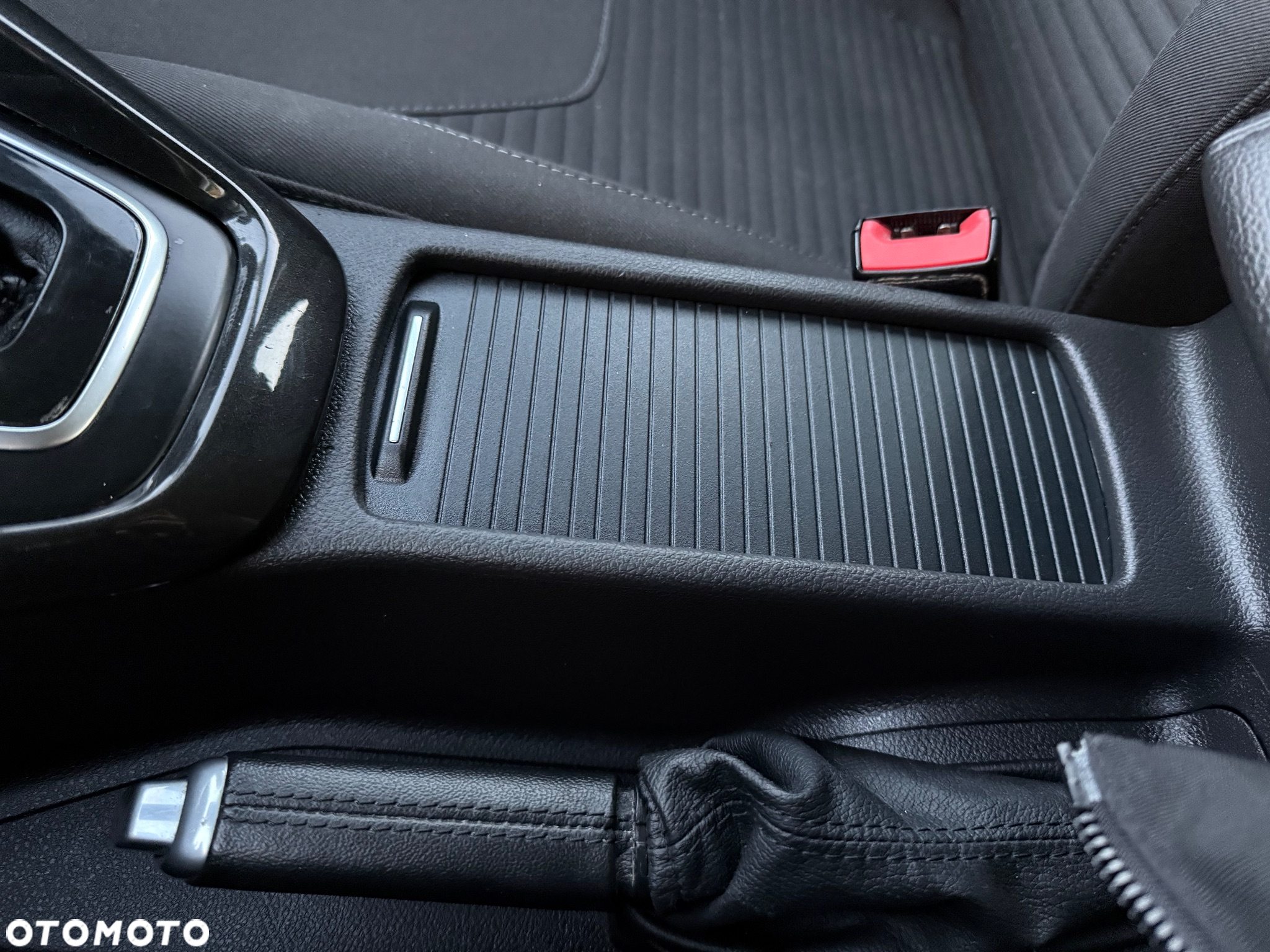 Ford Focus 1.0 EcoBoost Titanium - 24