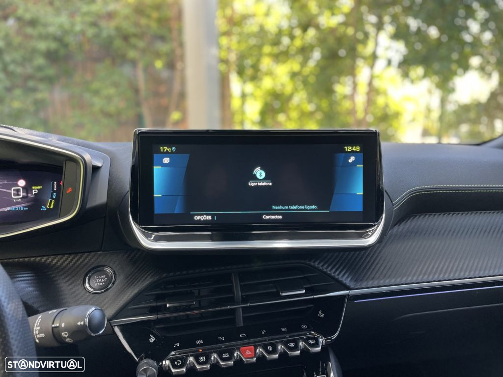 Peugeot e-2008 50 kWh GT - 33