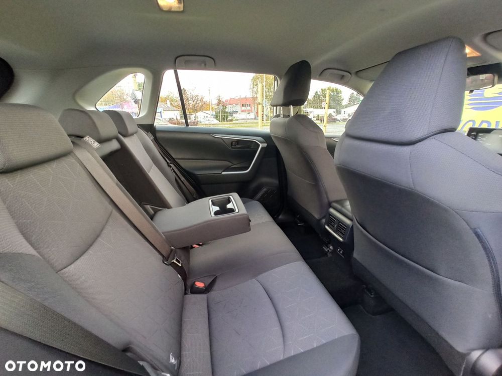 Toyota RAV4 - 10