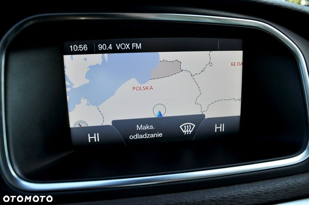 Volvo V40 Cross Country D2 Momentum - 25