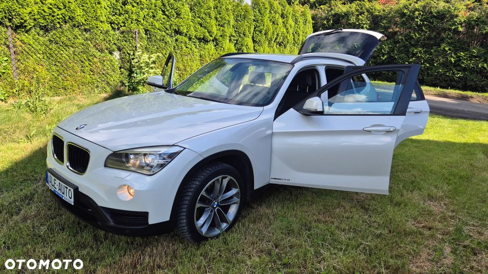BMW X1 xDrive20i Sport Line - 32