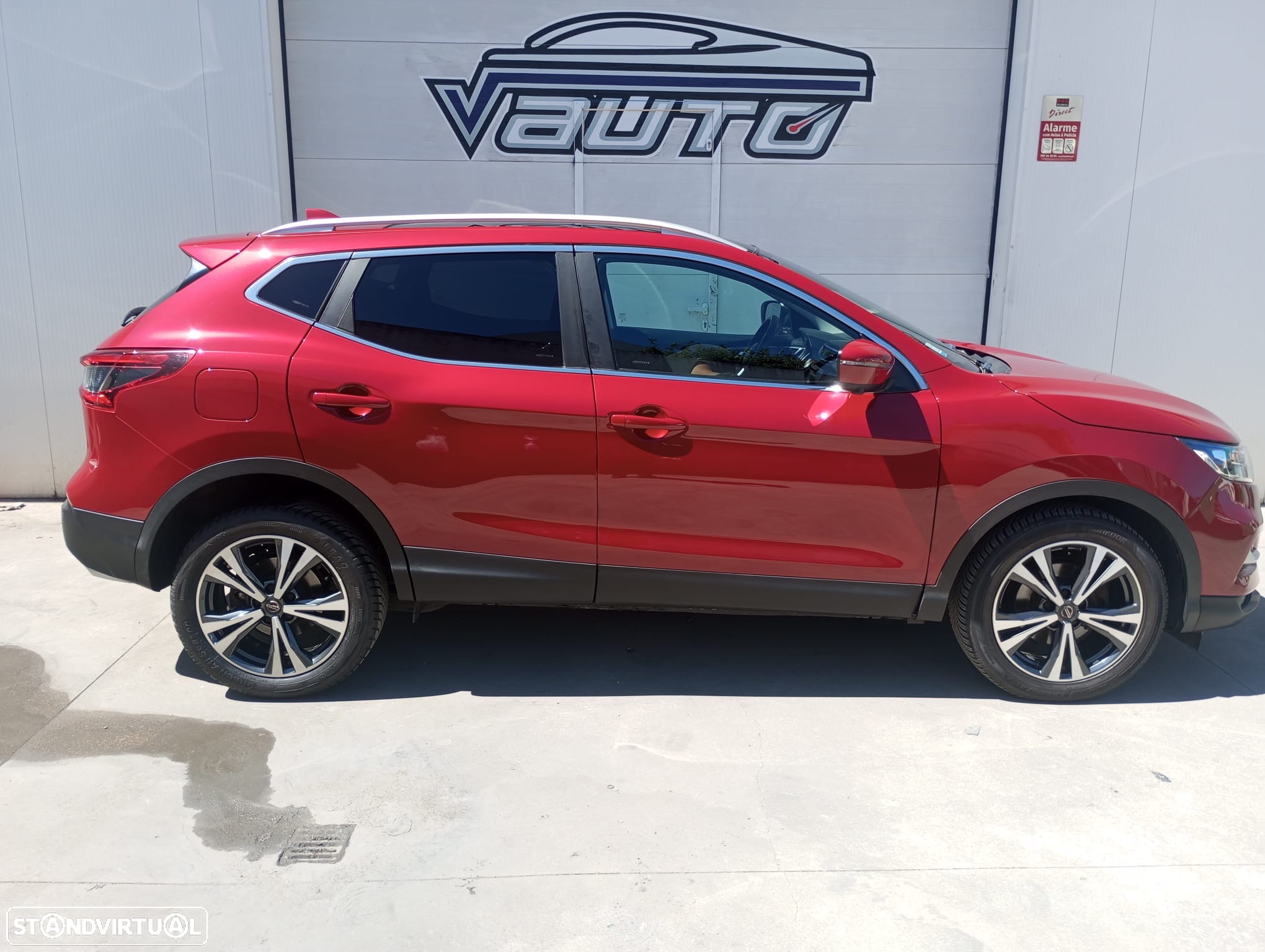 Nissan Qashqai 1.2 DIG-T N-Connecta 18 Xtronic - 2