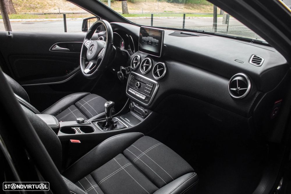 Mercedes-Benz A 180 d Style - 23