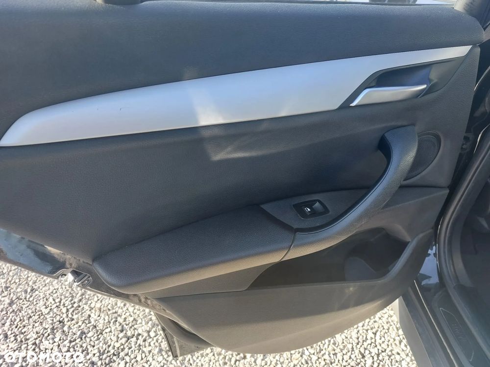 BMW X1 sDrive18i Advantage - 8