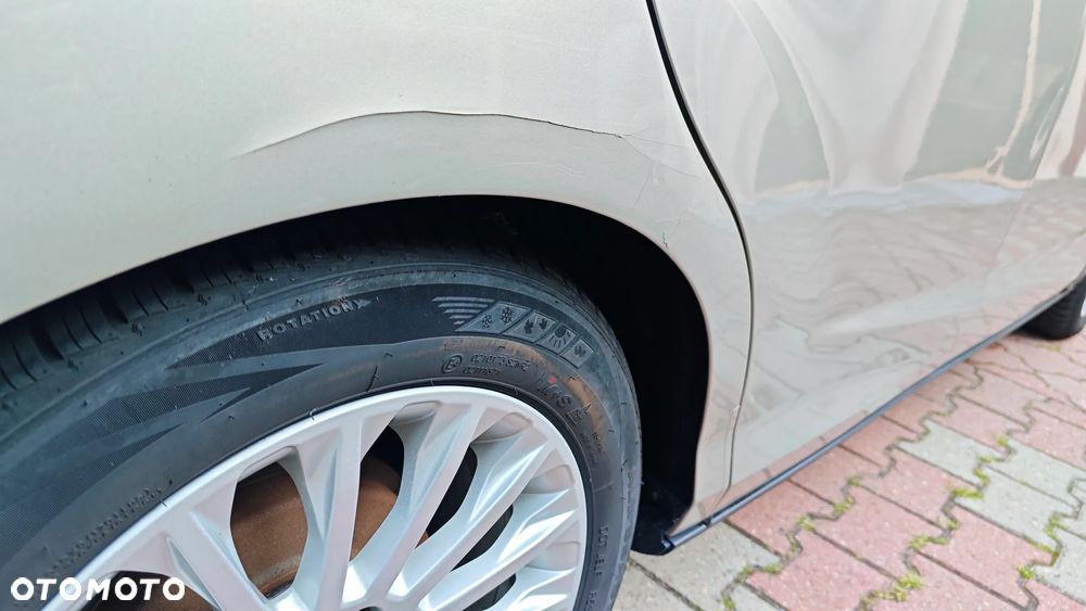 Ford B-MAX 1.5 TDCi Titanium - 10