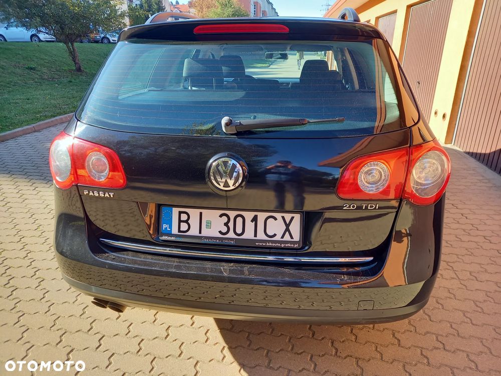 Volkswagen Passat 2.0 TDI DPF Comfortline - 6