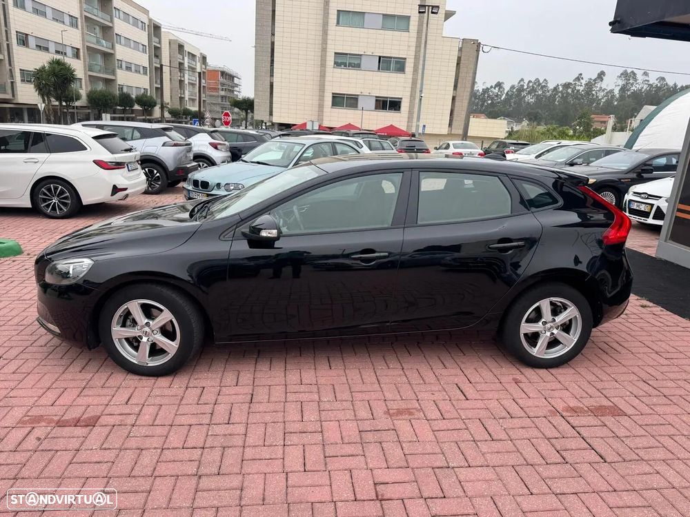 Volvo V40 2.0 D2 Kinetic - 3