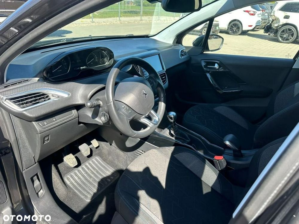 Peugeot 2008 - 9