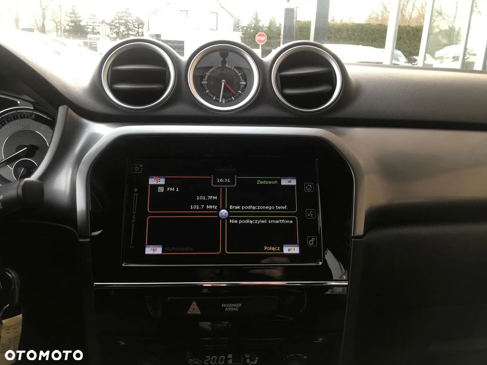 Suzuki Vitara 1.4 Boosterjet Premium 2WD - 33