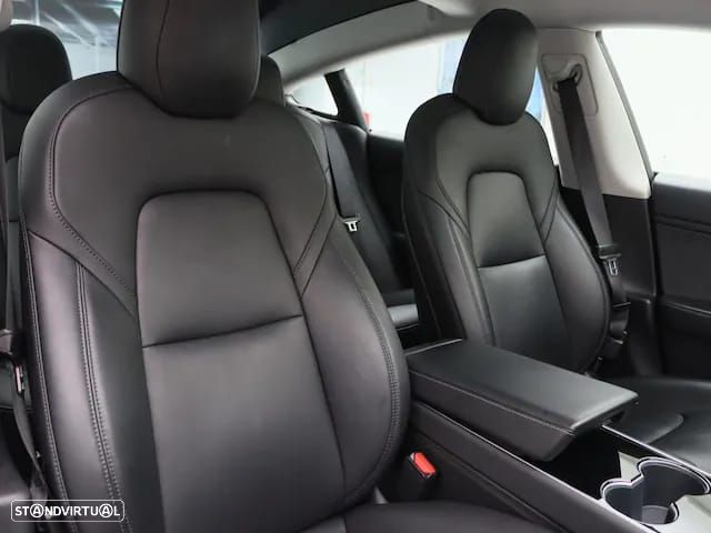Tesla Model 3 Standard Range Plus RWD - 4
