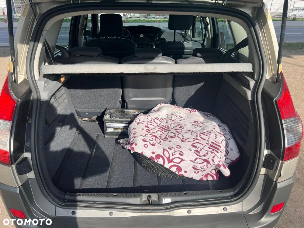 Renault Scenic 1.6 16V EXpression - 7