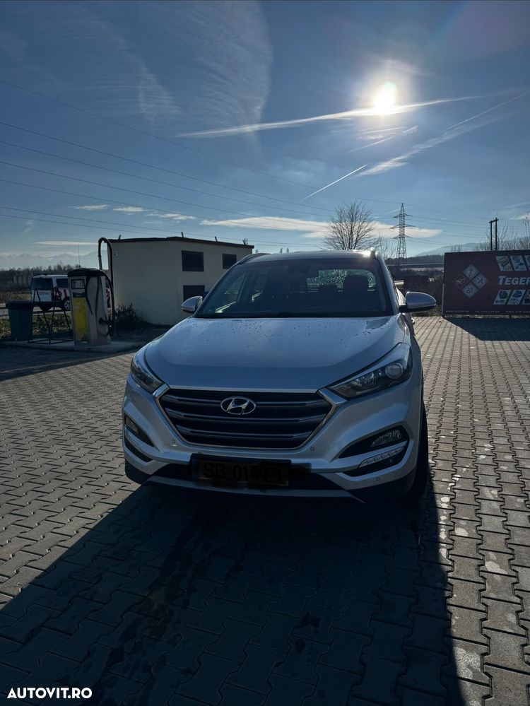 Hyundai Tucson blue 1.7 CRDi 2WD Intro Edition - 2
