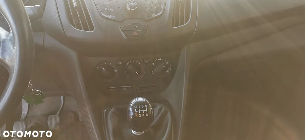 Ford Transit Connect - 10